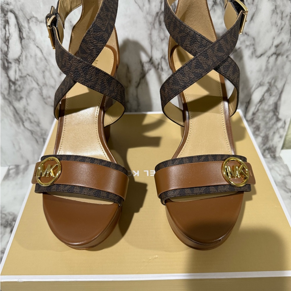 NEW Michael Kors Dark Brown & Tan Strappy Carmen Wedge Sandals w/ MK logo Size8